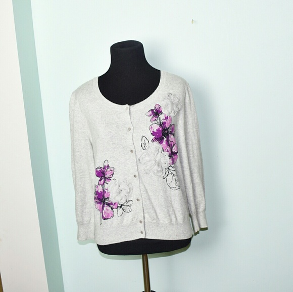 Sweaters - Beautiful Purple Floral Print Grey Cardigan