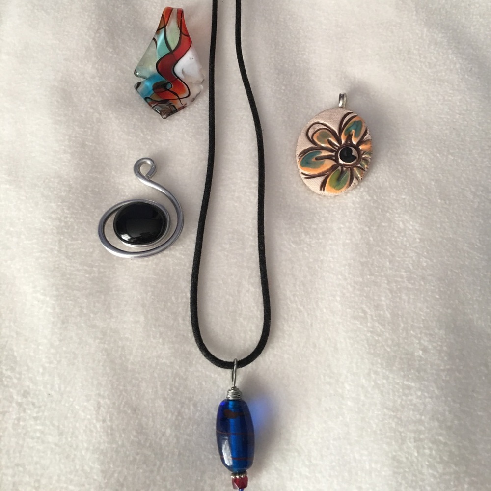 Pendant and necklace bundle