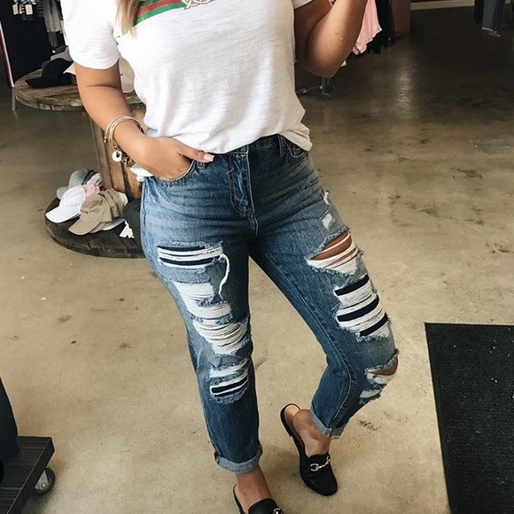 ✨RESTOCKED✨ NWT. Black loafer w/ gold chain - Picture 8 of 8