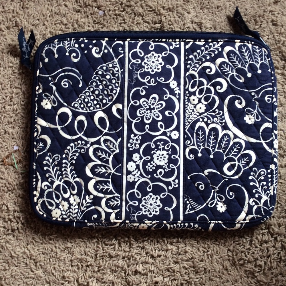 VERA BRADLEY LAPTOP CASE TWIRLY BIRDS NAVY