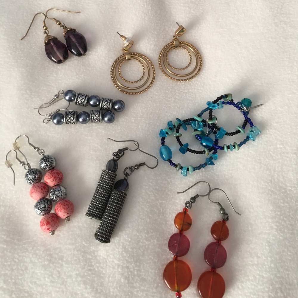 Bundle of earrings!
