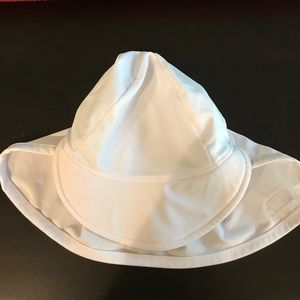 Flap happy white hat