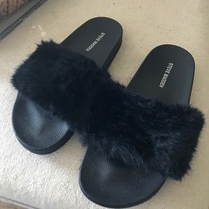 Steve Madden faux fur slippers