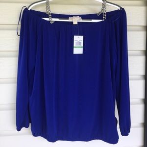 Off the shoulder long sleeve shirt