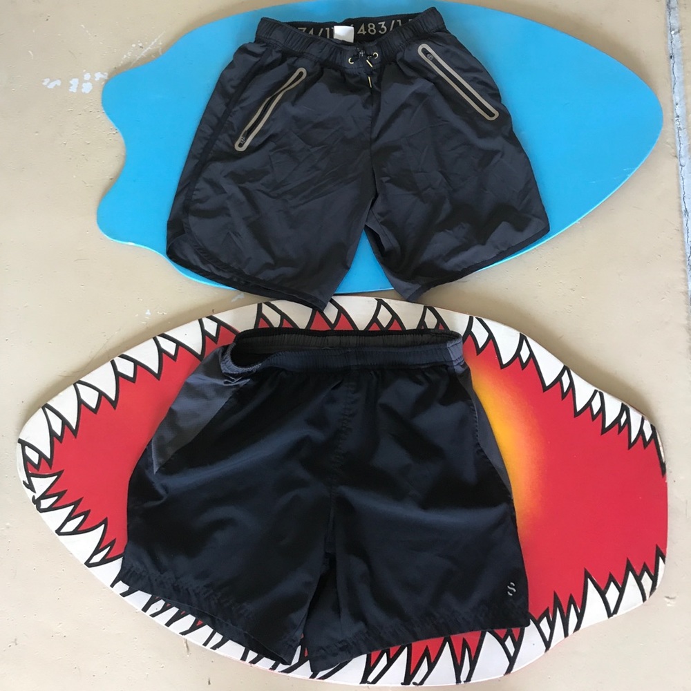2 pair of H&M shorts