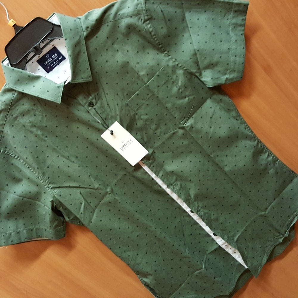 Level ten short sleeve button up shirt