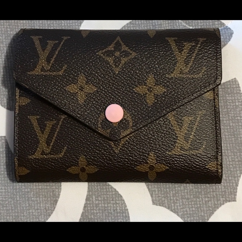 Louis Vuitton Victorine Wallet in Monogram