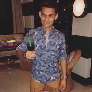 Meet your Posher, Jose