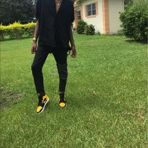 Meet your Posher, Carlo