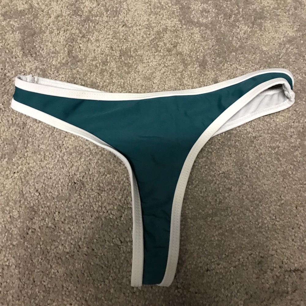 Chooks bikini bottom