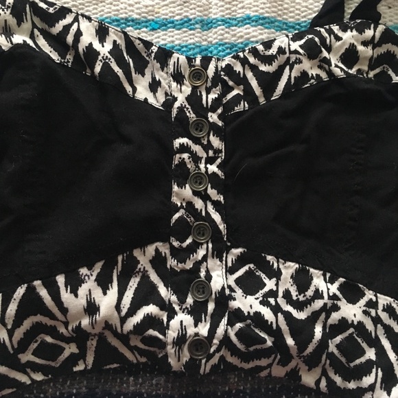 Black and White Boho Aztec Tribal Crop Top - Picture 3 of 3