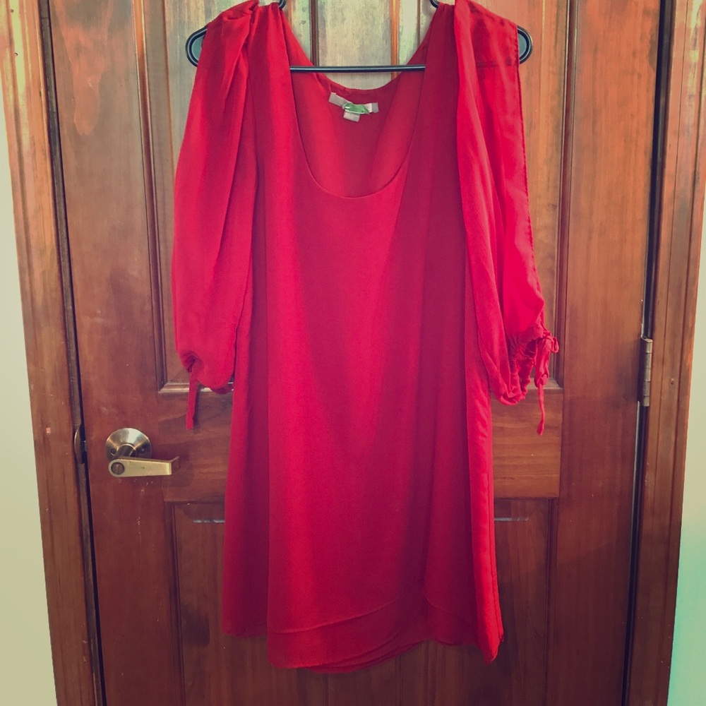 Forever 21 split sleeve dress. Size small