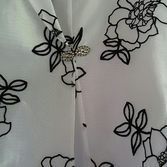 🌺Penningtons  Blouse🌺 - Picture 3 of 8