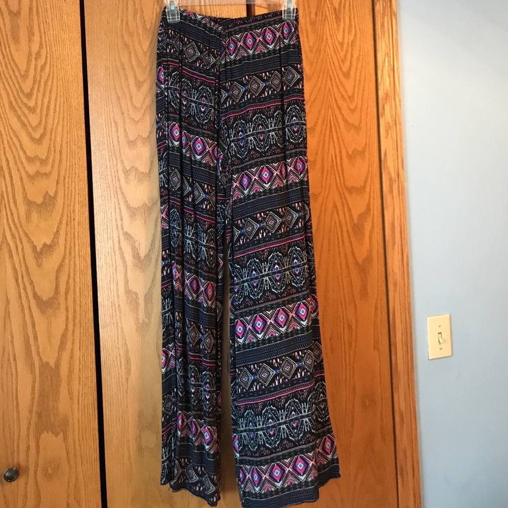 Flowy Patterned Pants