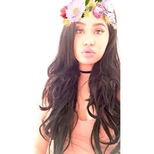 Meet your Posher, Nelly