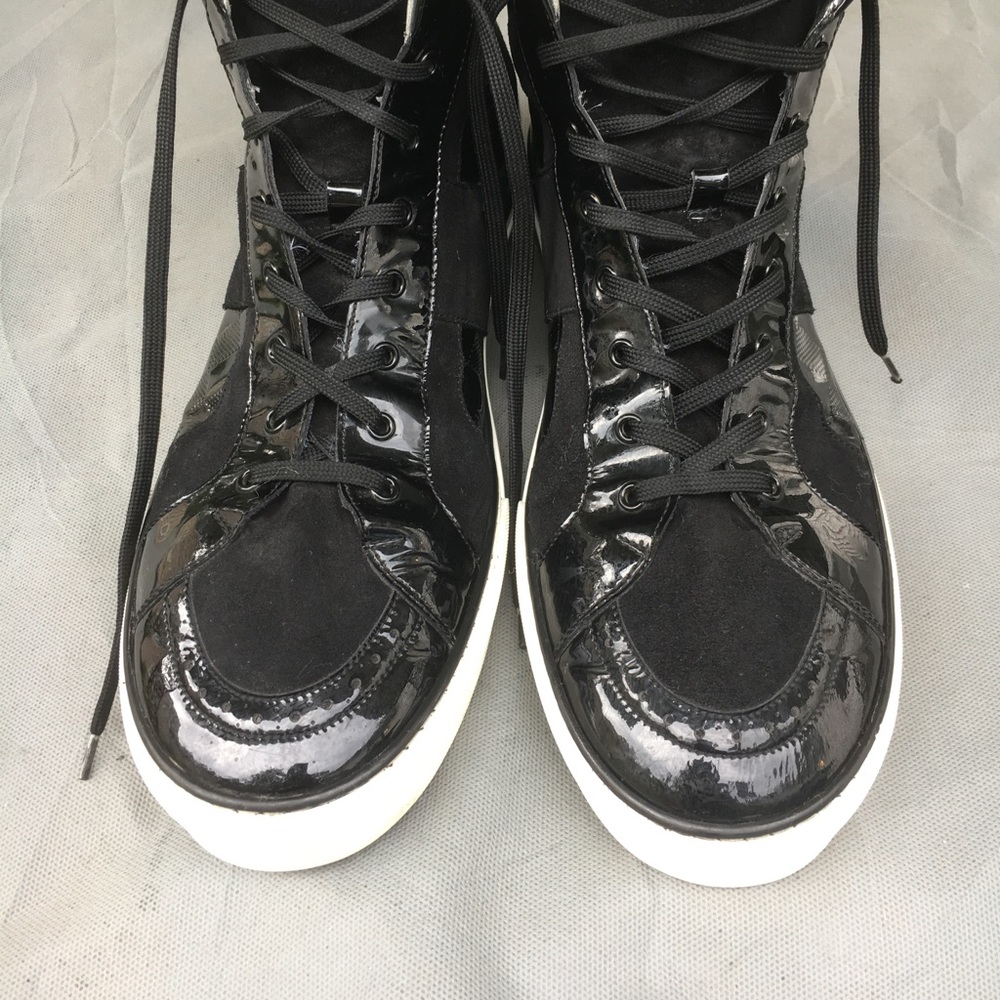 Authentic Louis Vuitton men's street sneaker sz 13