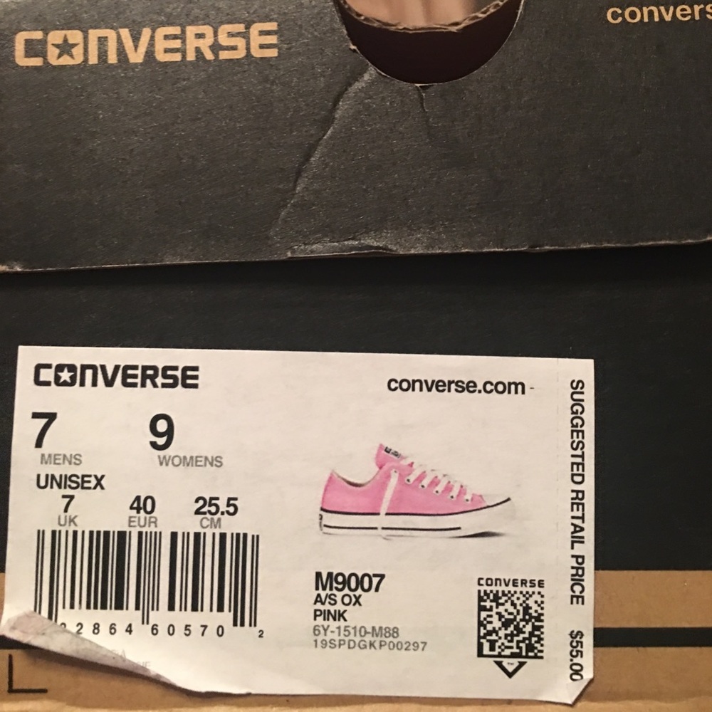 Pink converse /unisex 7 men's/ 9 women's