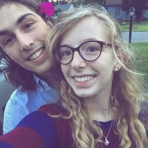 Meet your Posher, Abbie