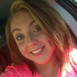 Meet your Posher, Courtney