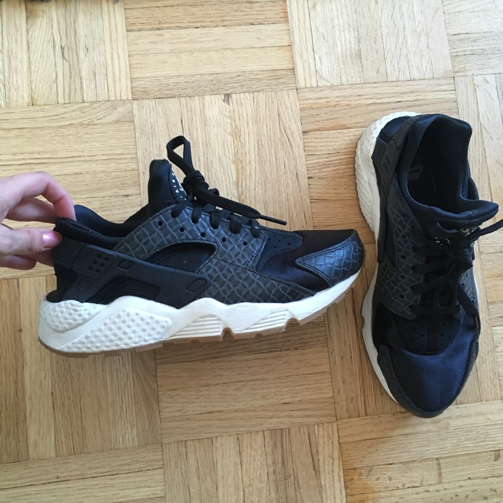 Nike air shoes