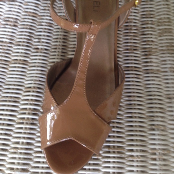 Vaneli patent leather sandals - Picture 2 of 4