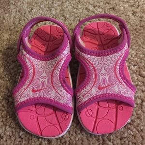 4c baby girl Nike sandals