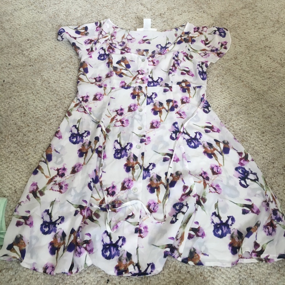 Short sleeved button up floral print midi dress
