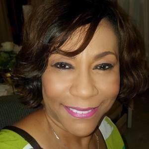 Meet your Posher, Beverly