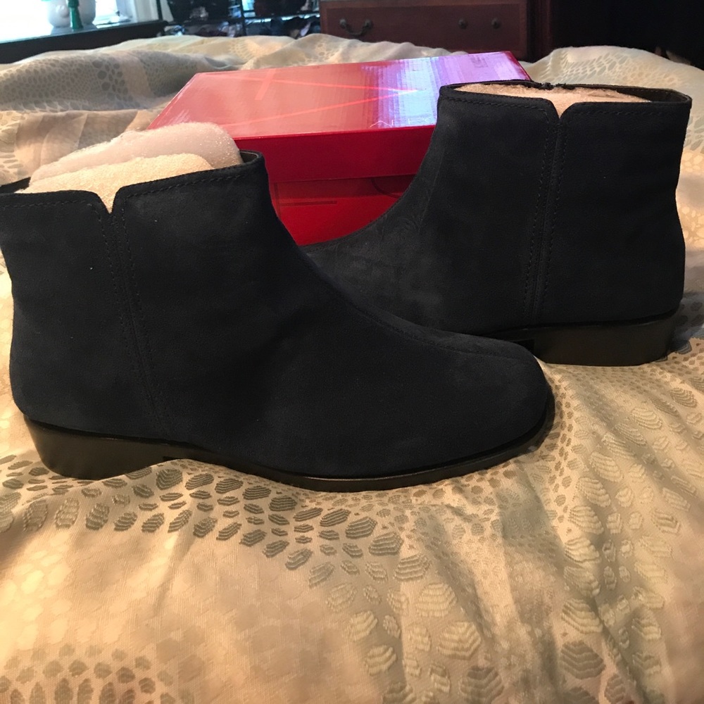 Aerosoles low boot
