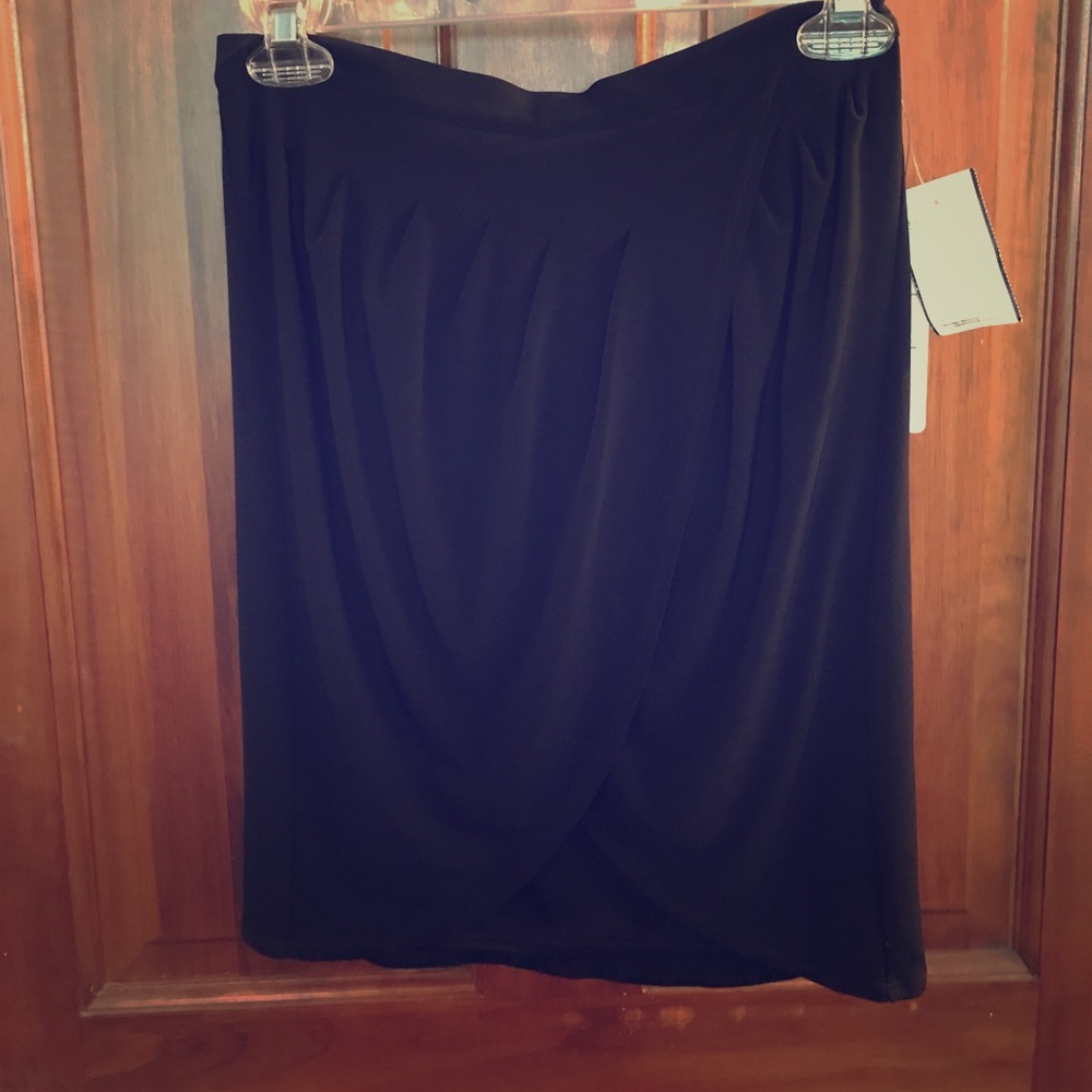 Laundry knit mini skirt