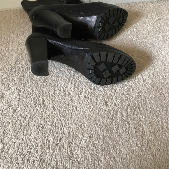 Boots - Picture 3 of 3