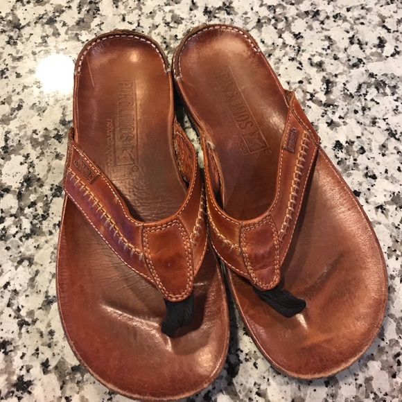 pikolinos mens sandals