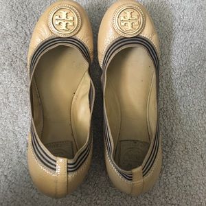 Tory butch gold flats!