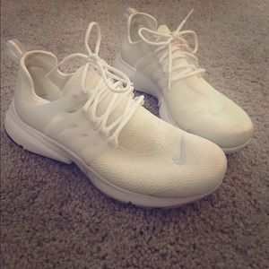 Nike Air Presto- ALL WHITE