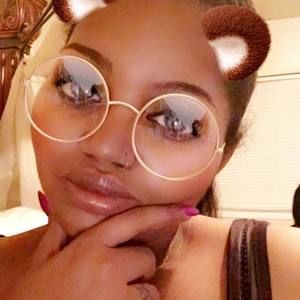 Meet your Posher, Tiffany