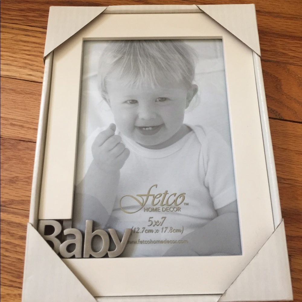 Cream colored 5x7 baby frame by fetco