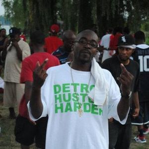 Meet your Posher, Dee