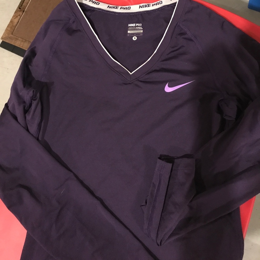 Nike dry fit long sleeve