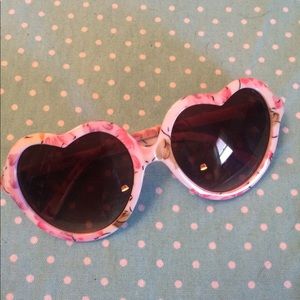 💕 white floral heart sunglasses 💕