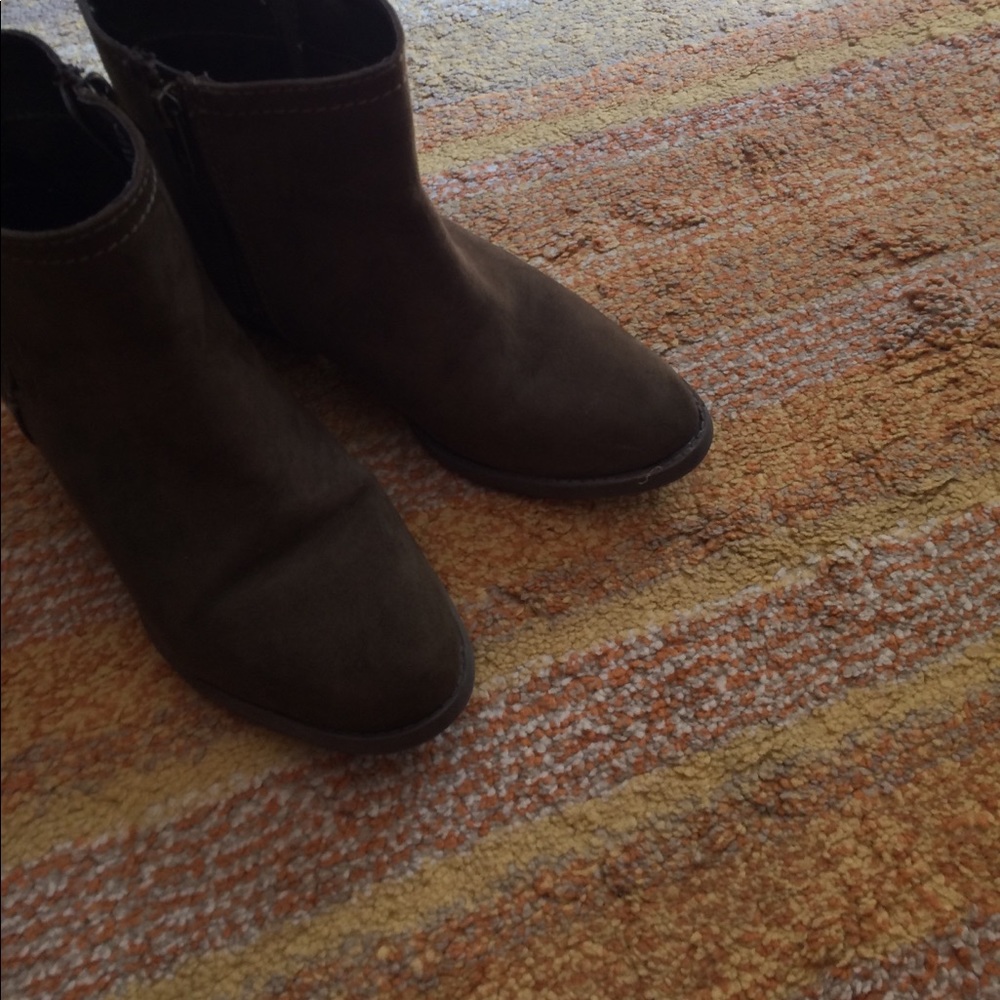 Brown boots