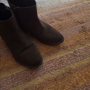 Brown boots