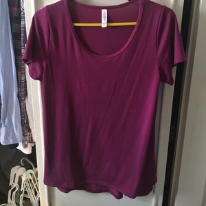 🌈LuLaRoe Classic Tee - Size Small 🌈