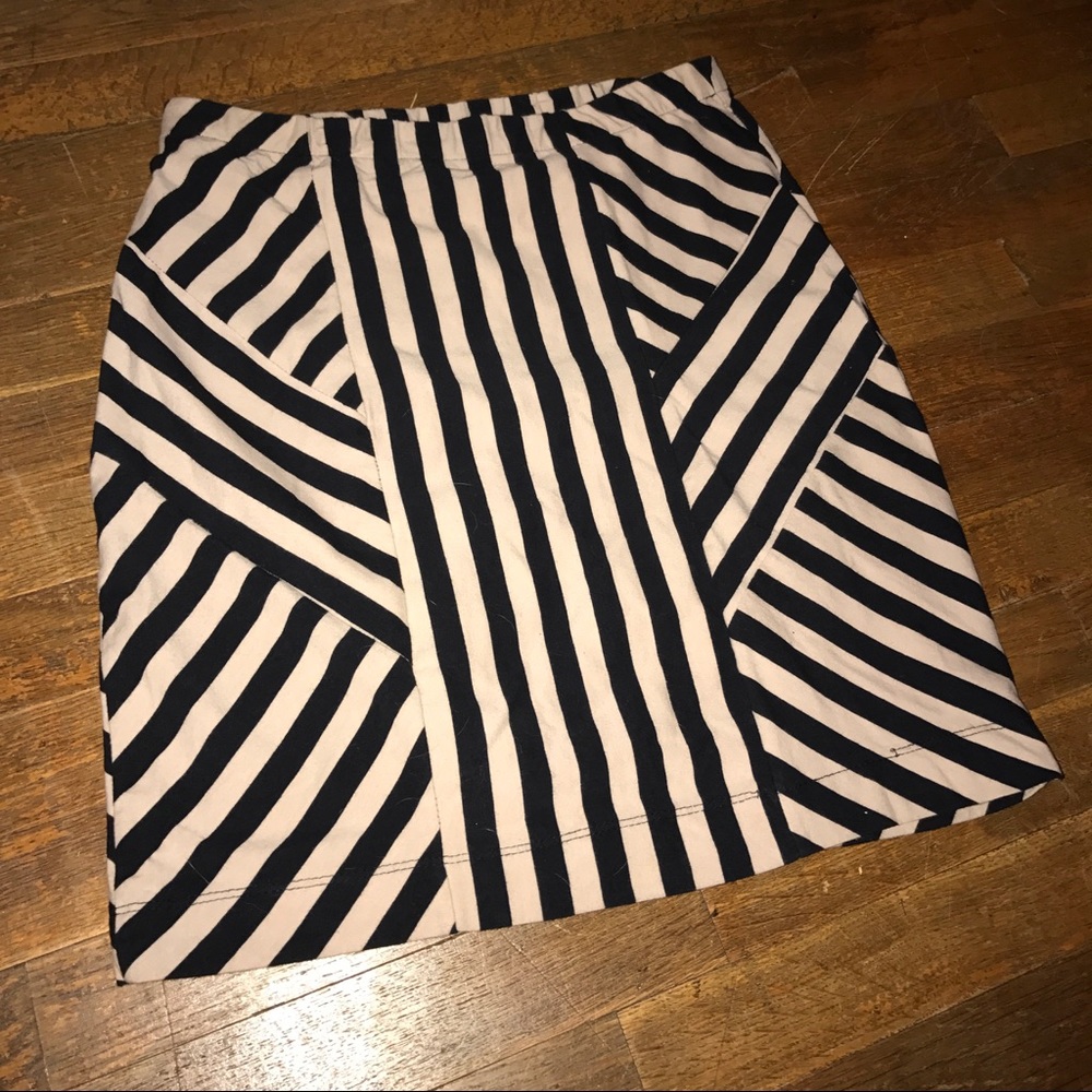 Spandex fitted mini skirt