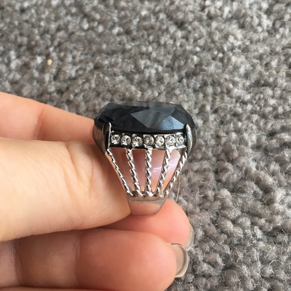 Large gem ring - Picture 4 of 4