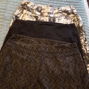 3 pack bundle of work out capris