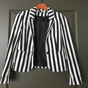 Black and white stripped blazer