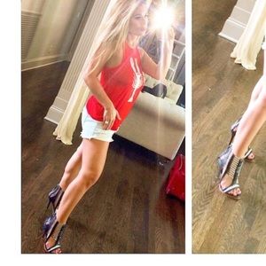 WILDFOX Red Lobster Tank