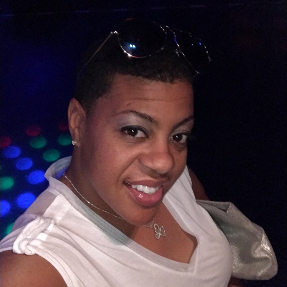 Meet your Posher, Veronica