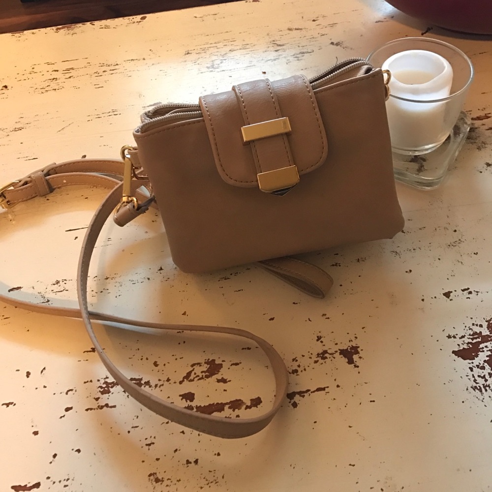 Small cross body bag