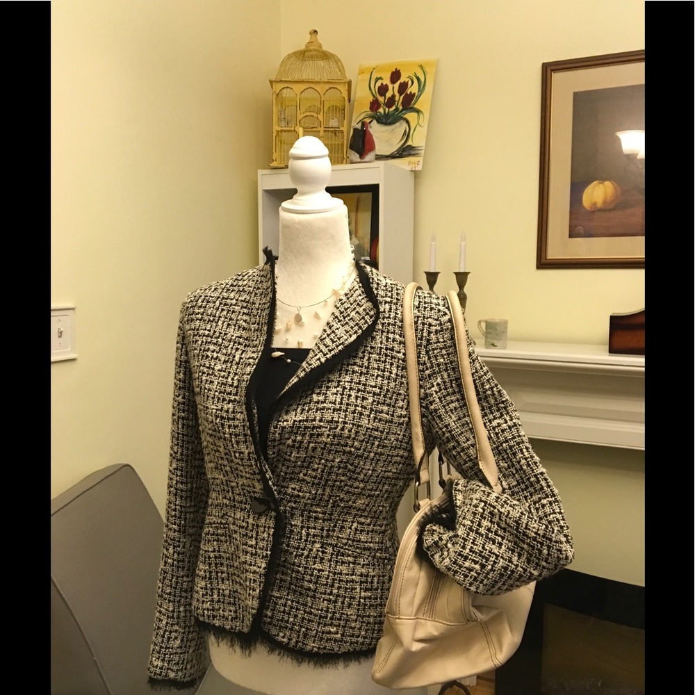 Anne Klein blazer size 4